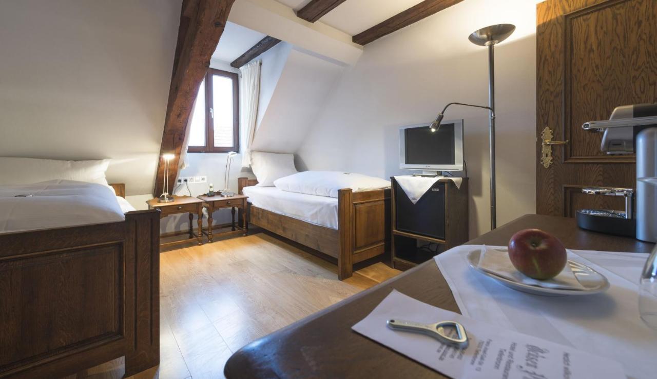 Hotel Ochsen Post Tiefenbronn Exterior photo